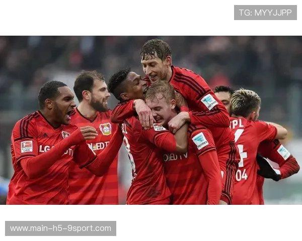 勒沃库森决定把中前场的横向联系作为重点,开启全新战术革命 勒沃库森决定把中前场的横向联系作为重点,开启全新战术革命