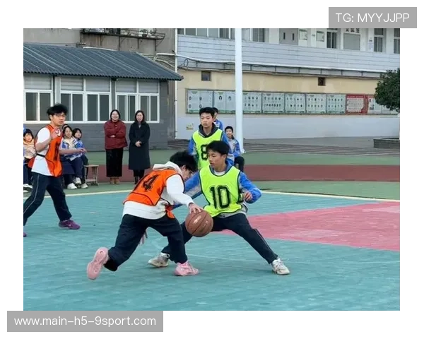 篮球让中国少年更有担当，篮球使我更精彩