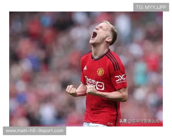 曼联中场新星租借加盟瑞士俱乐部,展现抢断与控球优势 曼联中场新星租借加盟瑞士俱乐部,展现抢断与控球优势